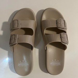 beige slides
